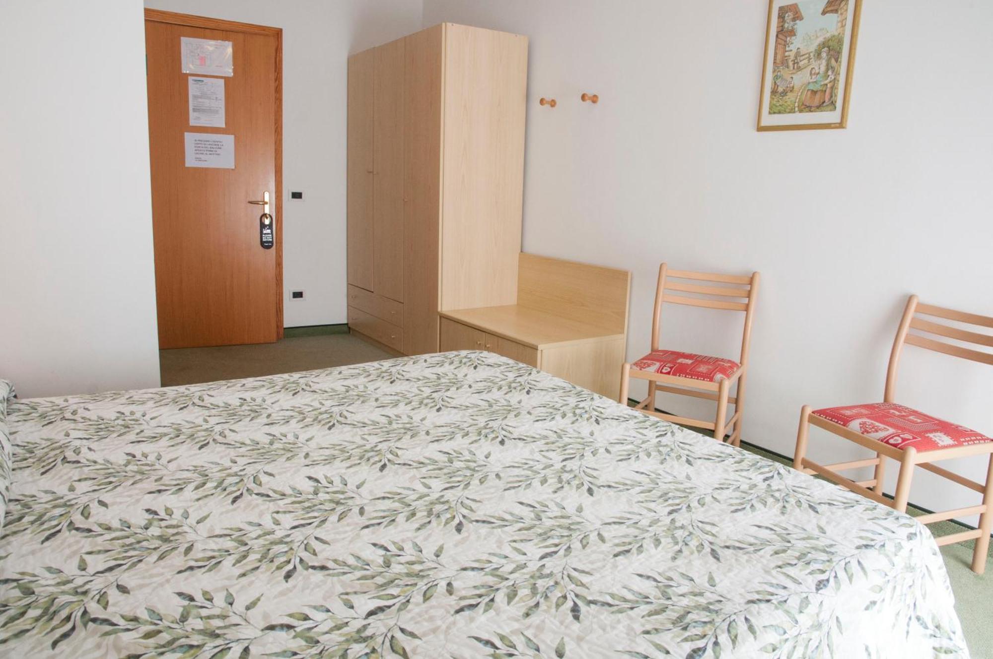 Bed and Breakfast Garni Mariolina Falcade Exterior foto