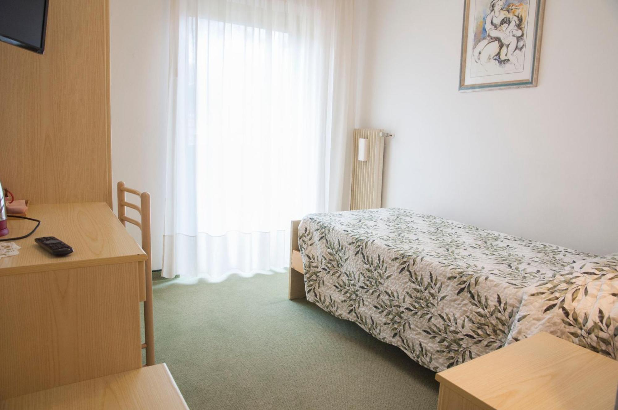 Bed and Breakfast Garni Mariolina Falcade Exterior foto