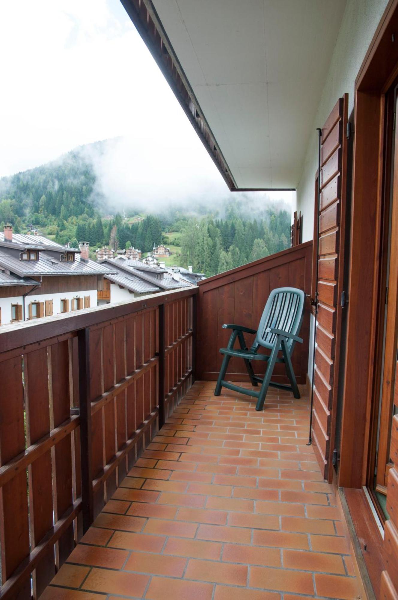 Bed and Breakfast Garni Mariolina Falcade Exterior foto