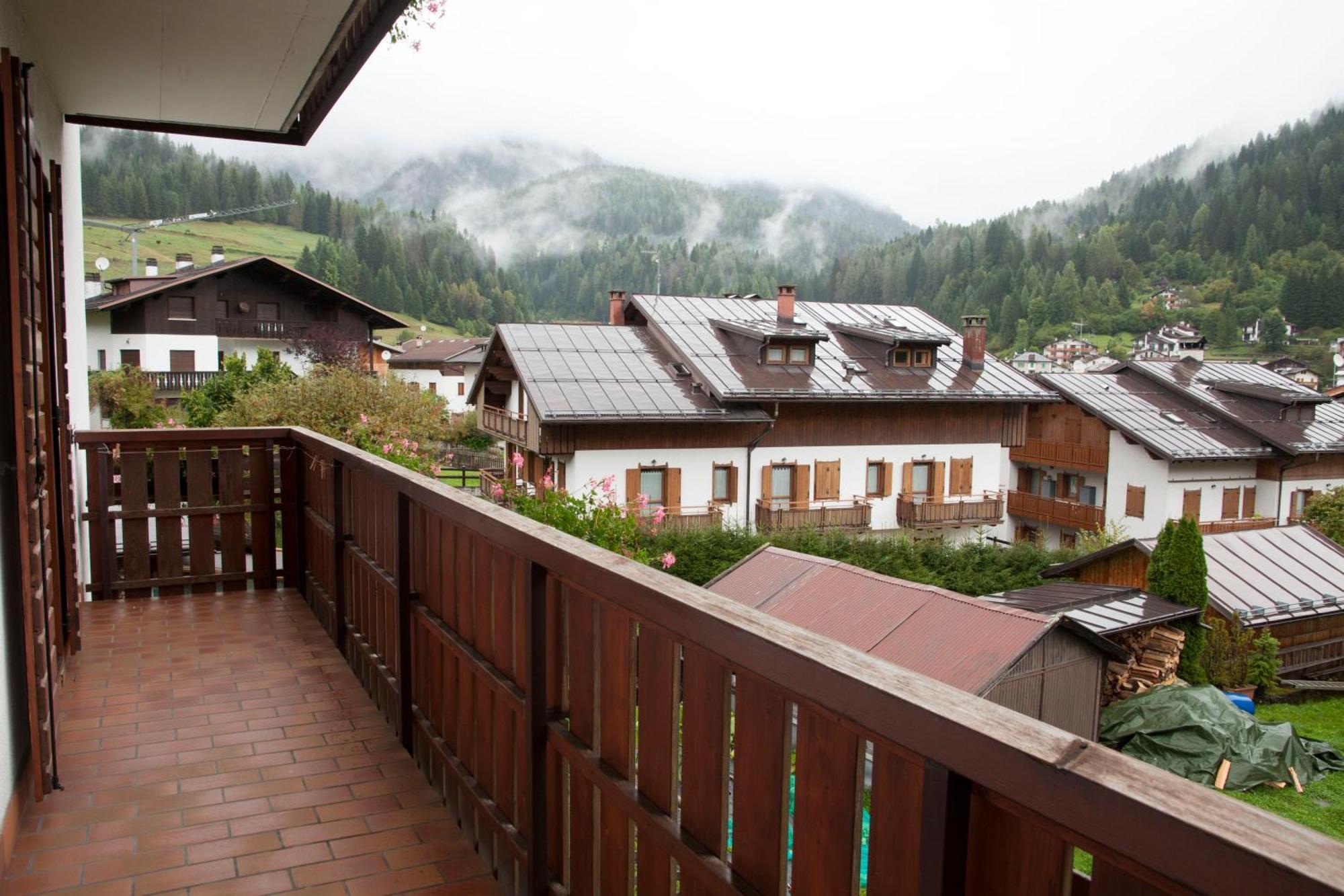 Bed and Breakfast Garni Mariolina Falcade Exterior foto
